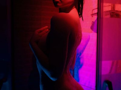 Güzelbahçe Liseli Escort Bayan Hande