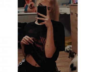 İzmir Masaj Yapan Escort Bayan Azra
